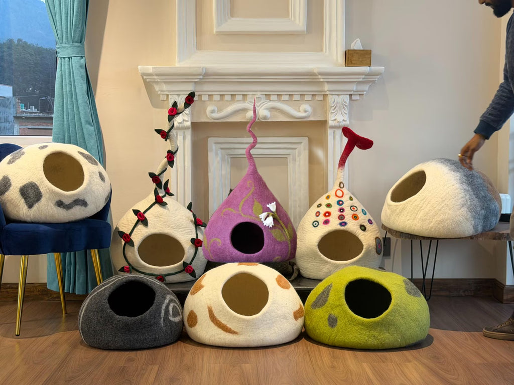 Colorful Dot Tail Cat Cave